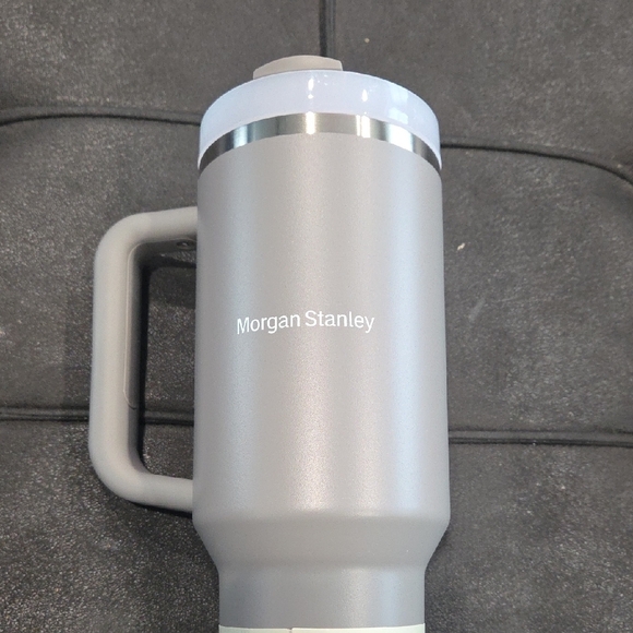Stanley Gray Quencher H2.0 Tumbler - Picture 7 of 8